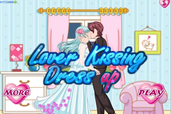 Play Lover Kissing Dress Up